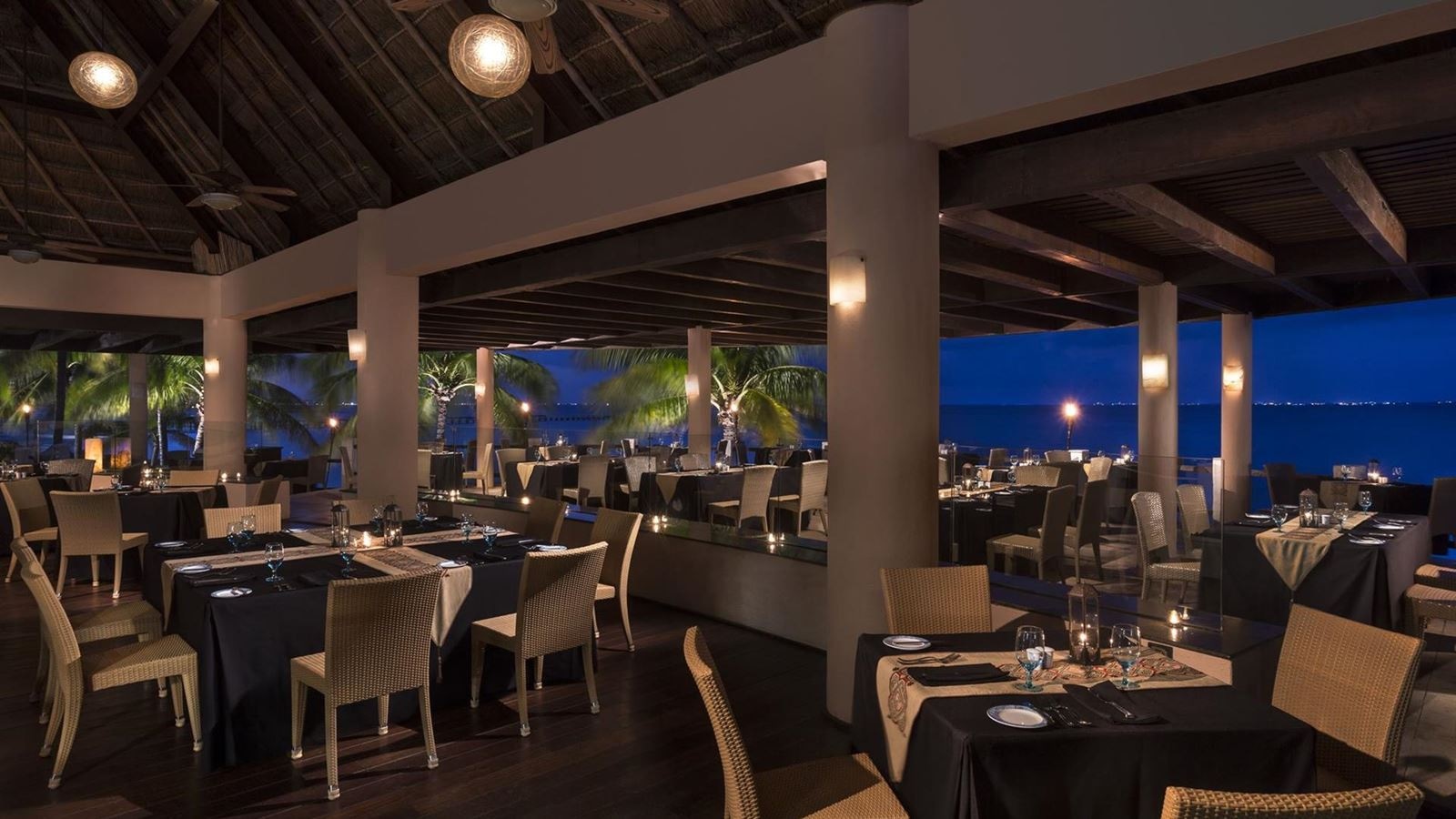 restaurants-isla-contoy