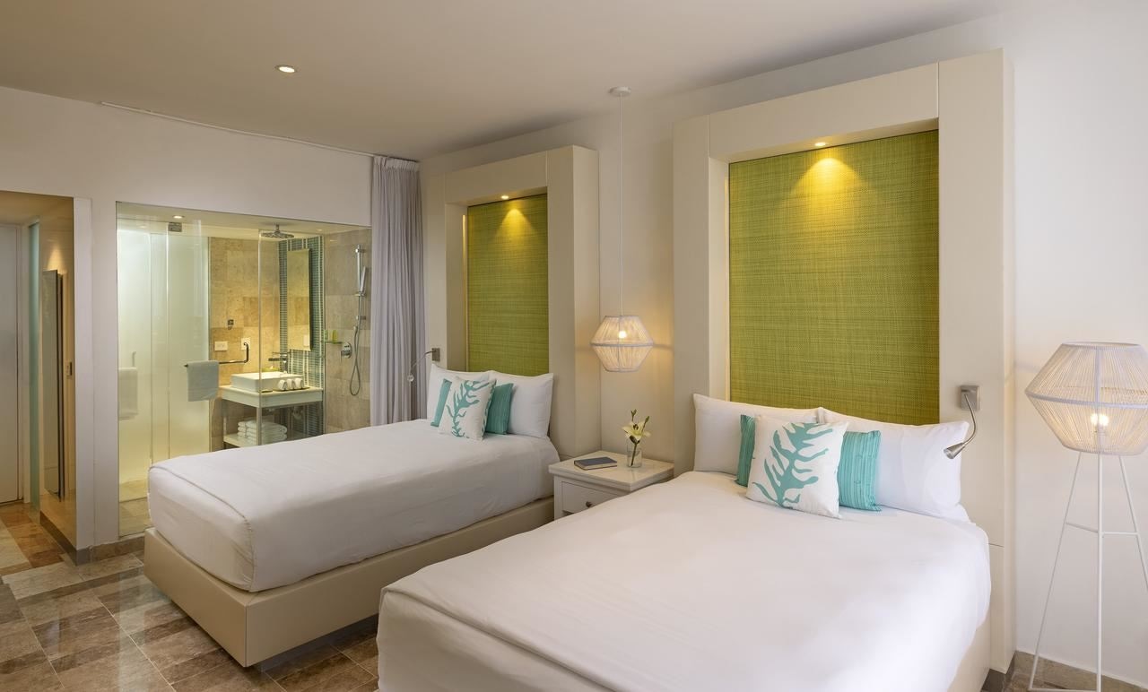 rooms-the-reserve-deluxe-junior-suite-lagoon-view