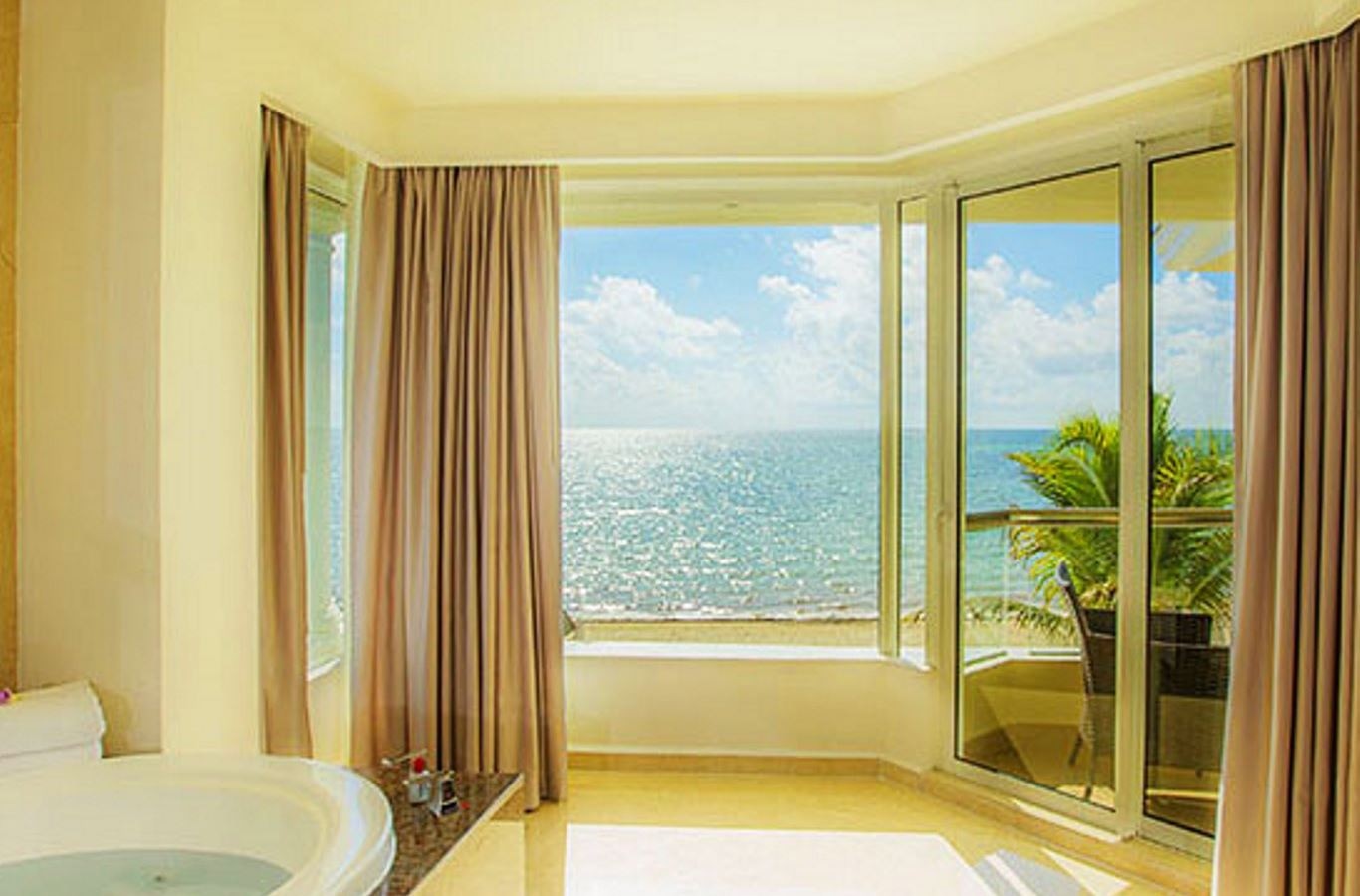 rooms-superior-deluxe-ocean-view