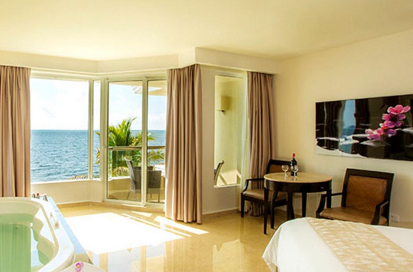 rooms-superior-deluxe-ocean-front