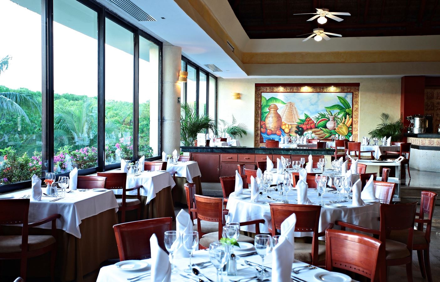 restaurants-main-restaurant-riviera