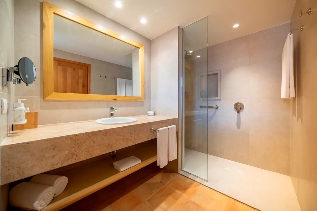 rooms-premium-tropical-view