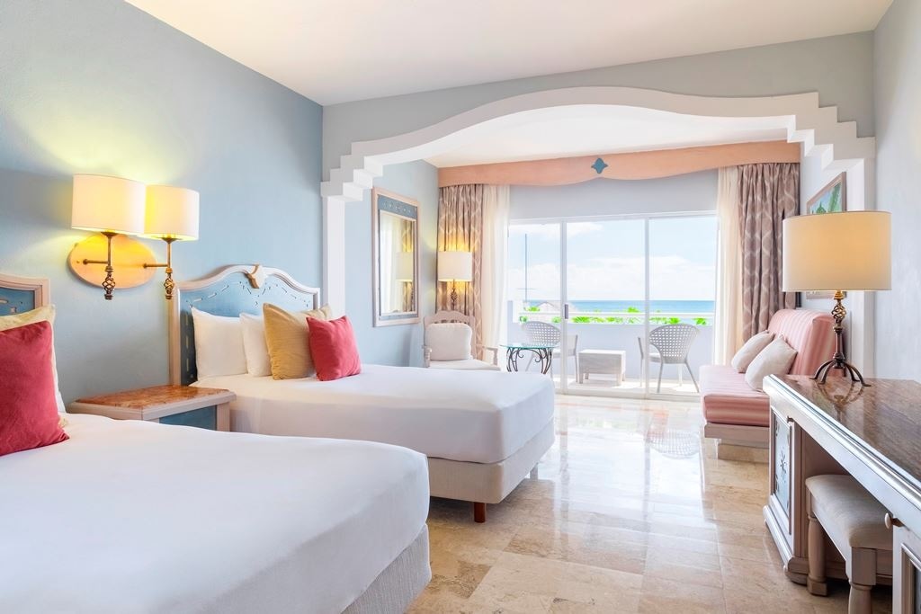 rooms-junior-suite-ocean-front