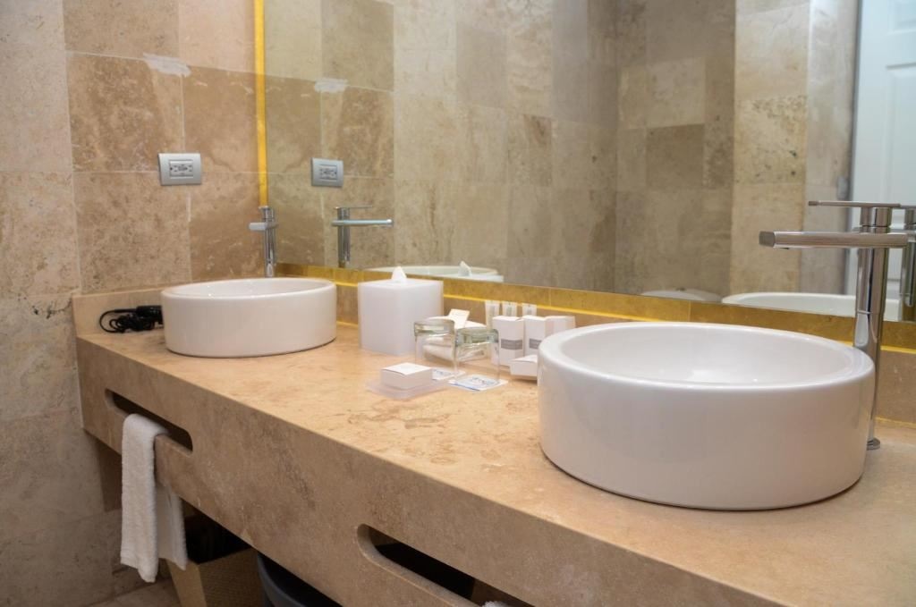 rooms-privileged-deluxe-room