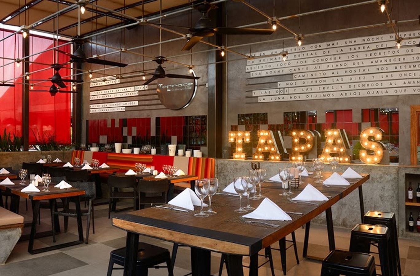 restaurants-terrace-tapas-lounge--bar