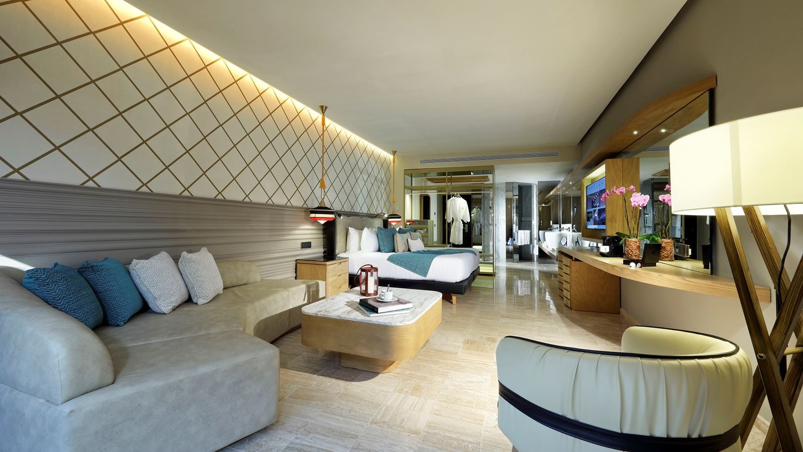 rooms-junior-suite-pool-side