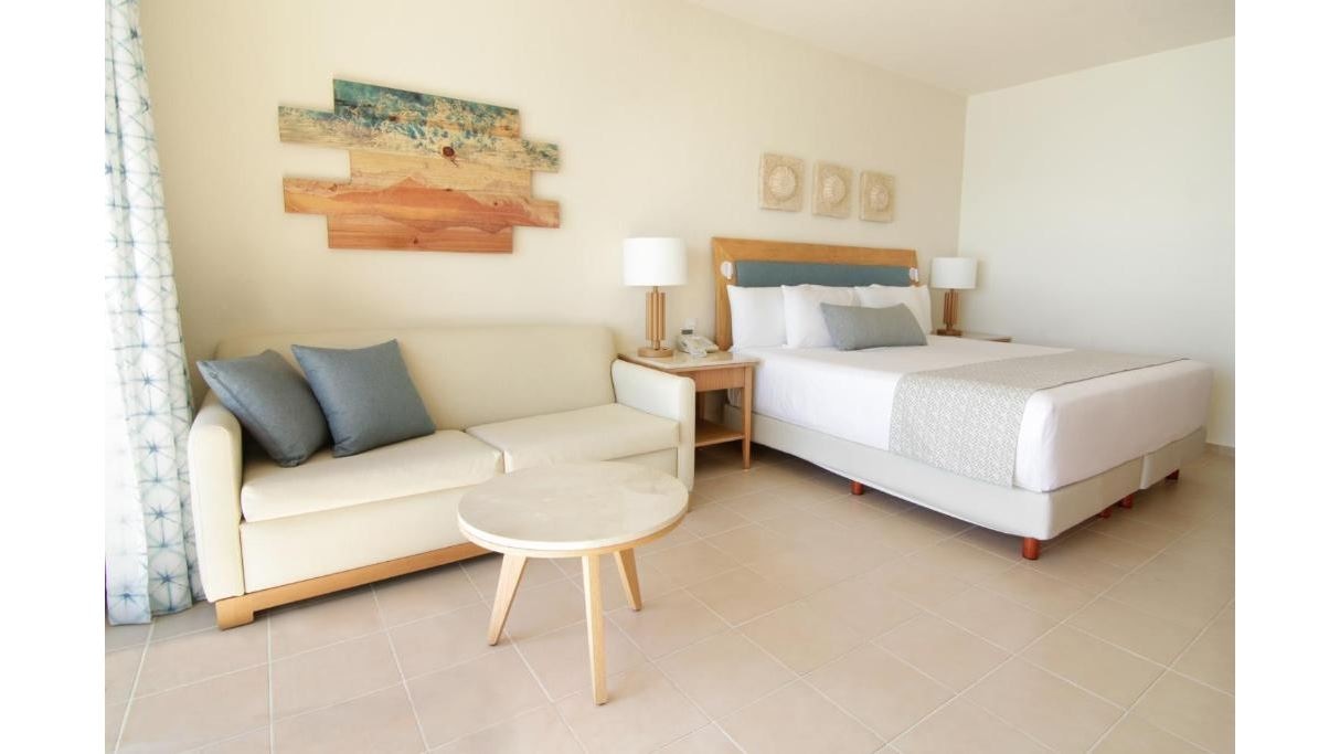 rooms-premium-ocean-view-with-balcony