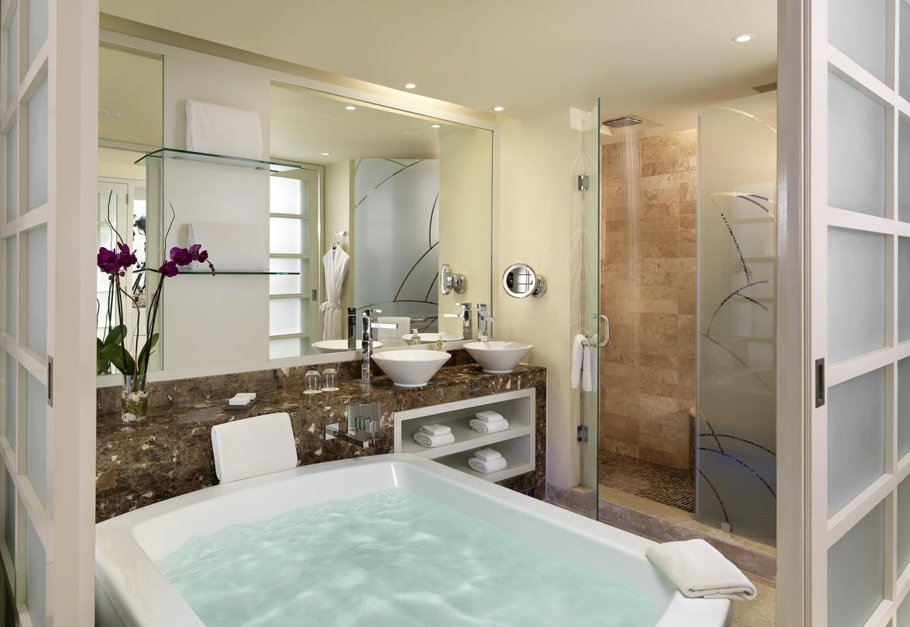 rooms-junior-suite-nature-view