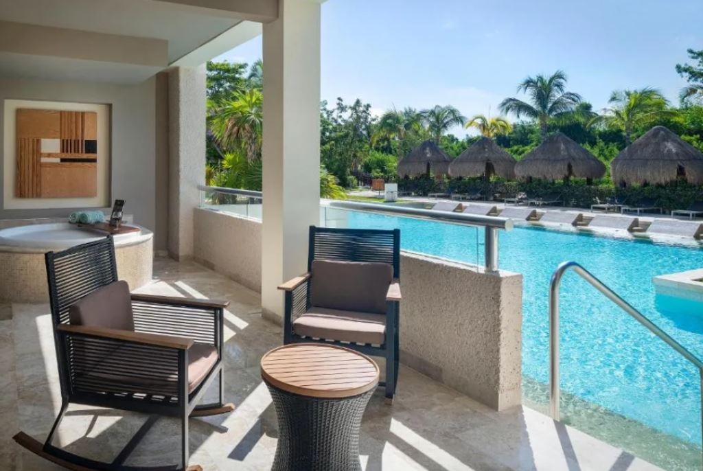 rooms-the-reserve-master-suite-swim-up