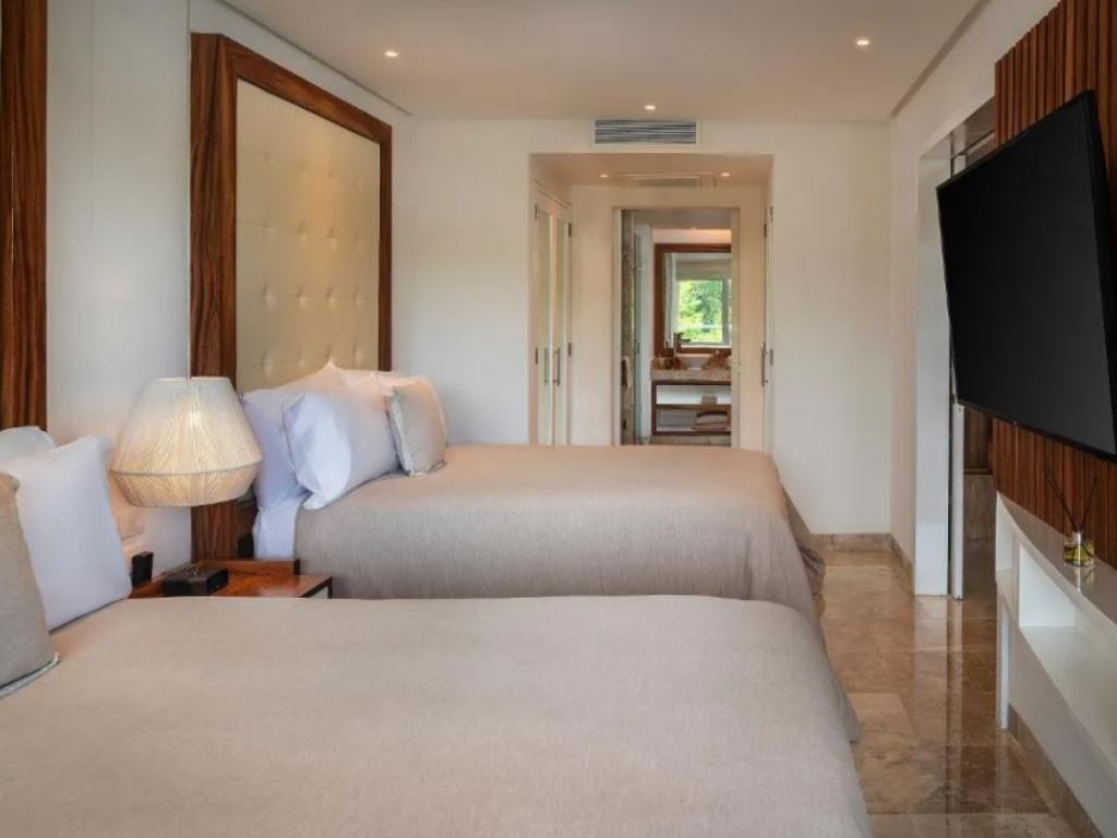 rooms-the-reserve-suite-nature-view