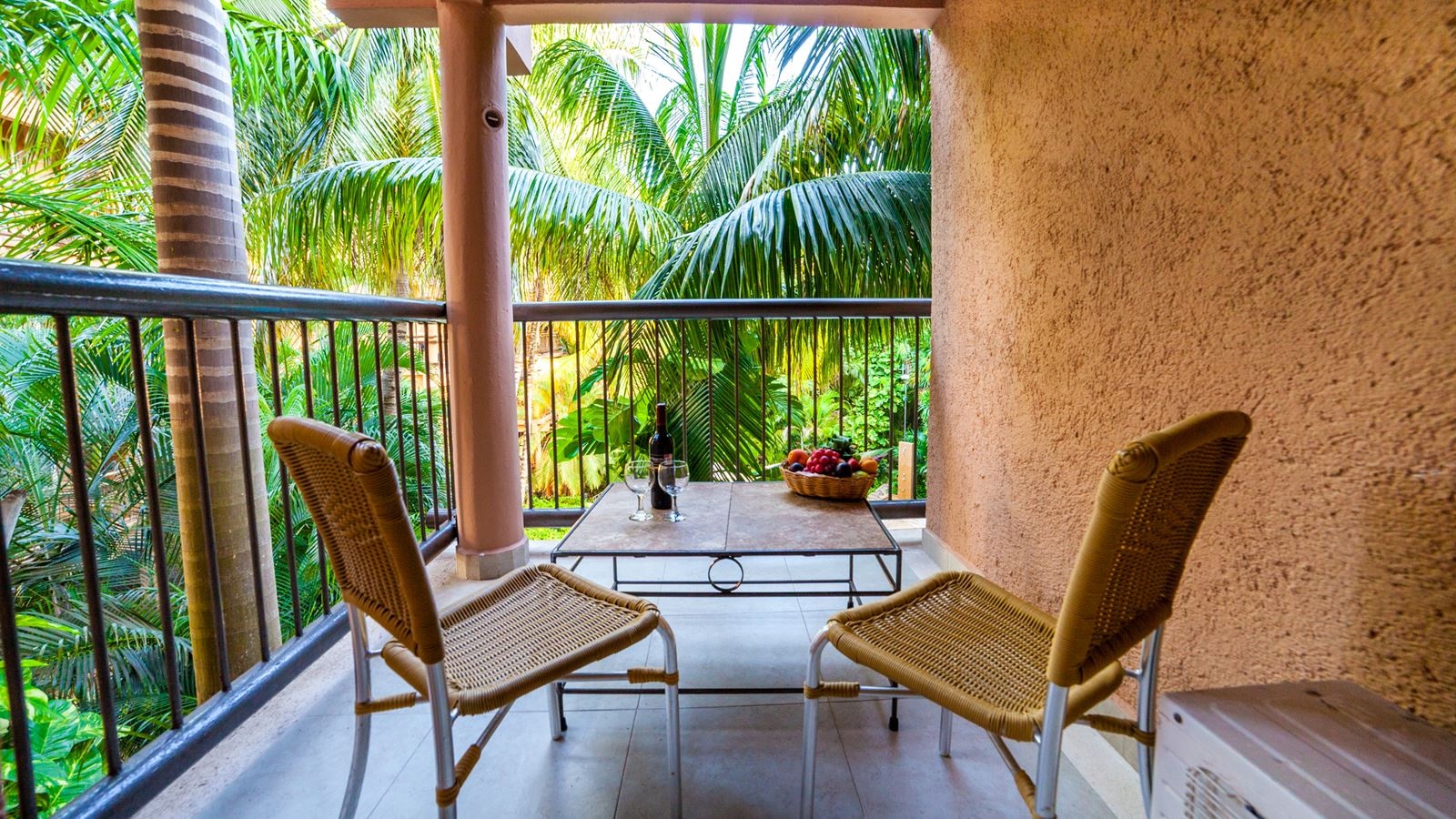 rooms-deluxe-two-bedroom