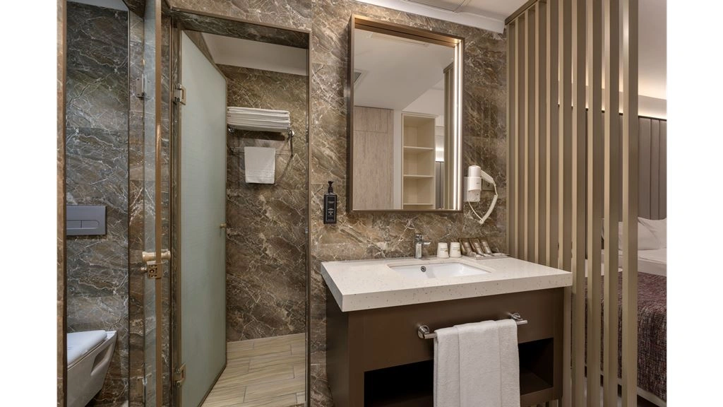 rooms-standard-room-land-view