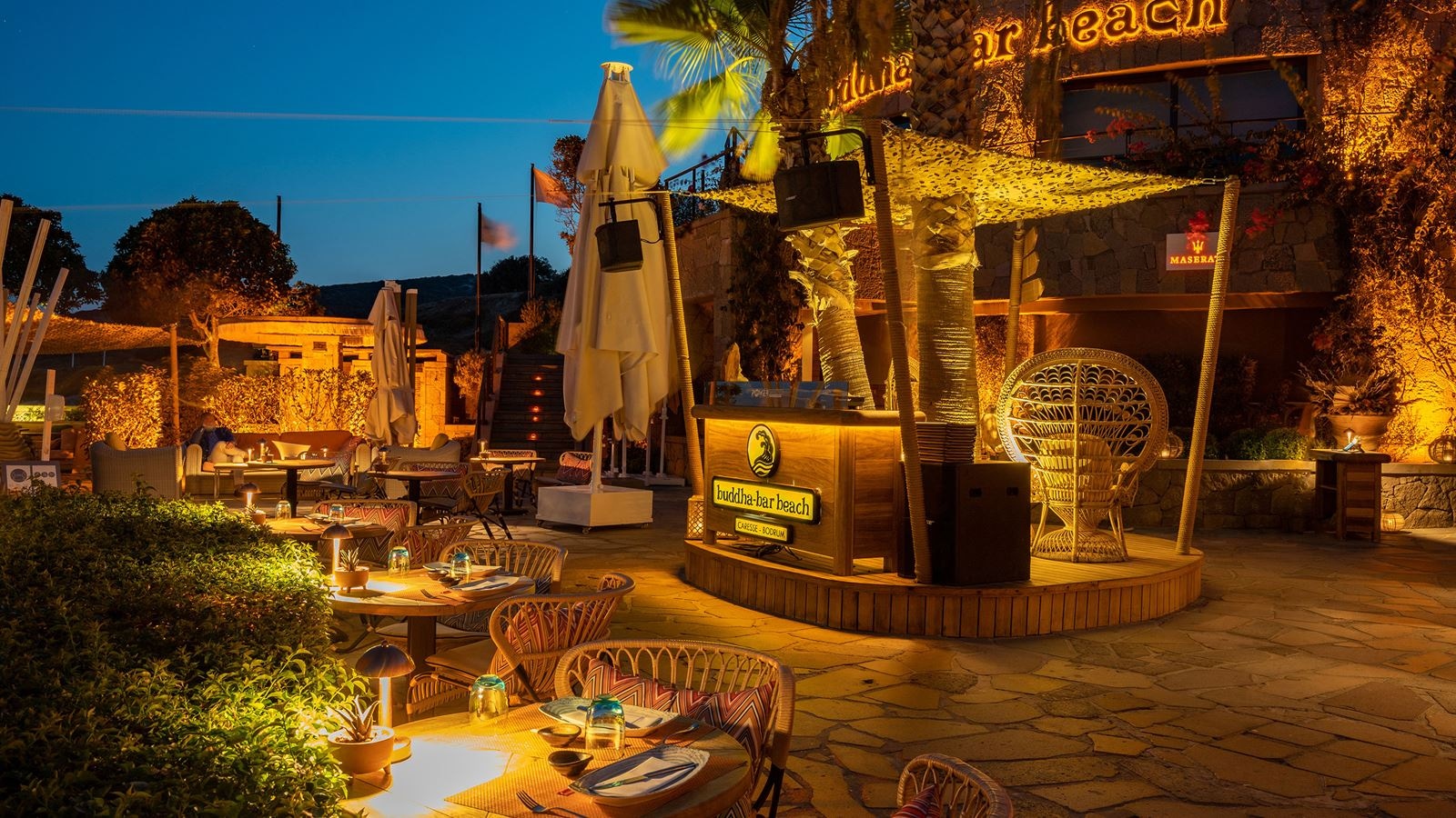 restaurants-buddha--bar-beach-club-and-restaurant