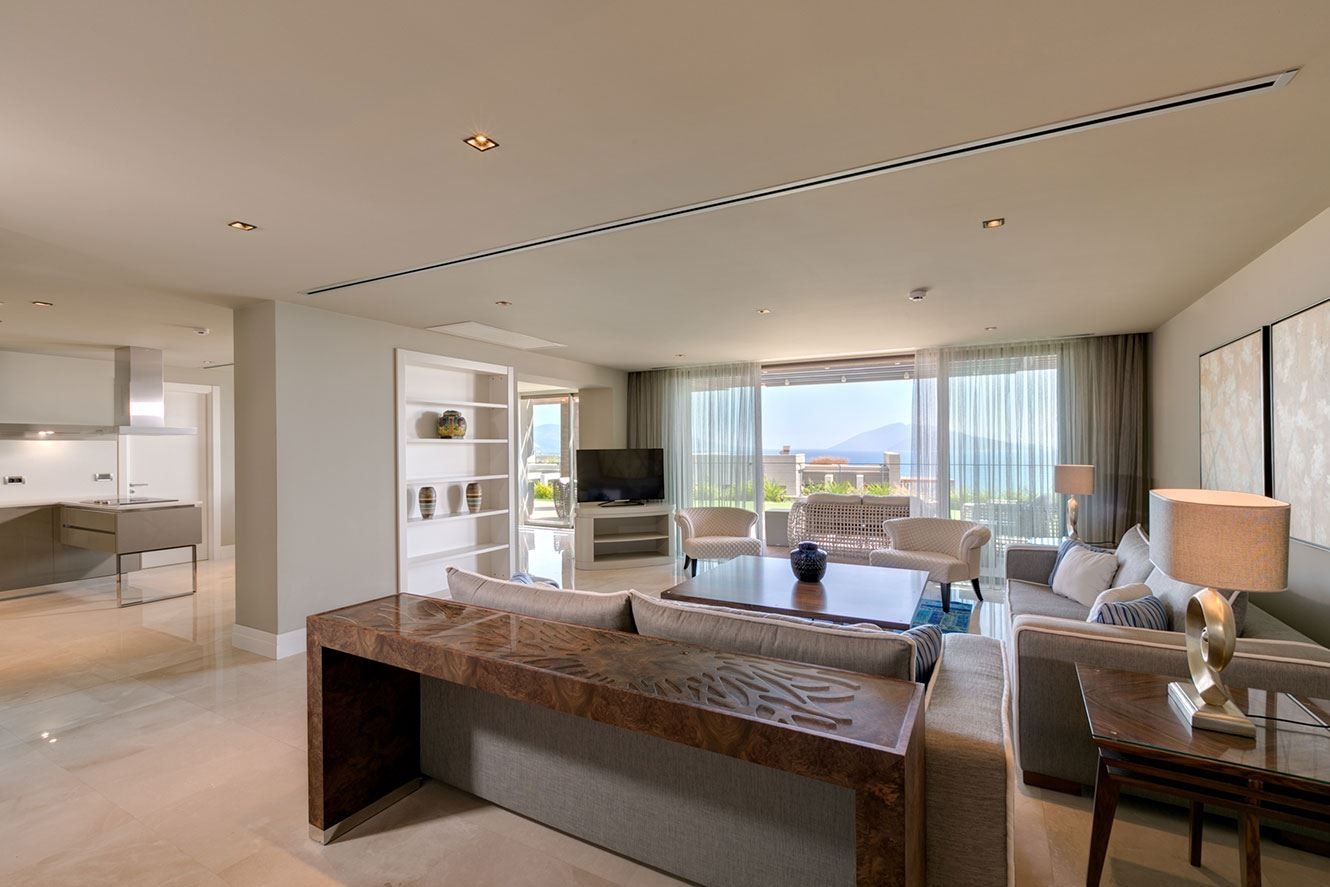 rooms-premiere-residence-3-bedroom-sea-view-pool