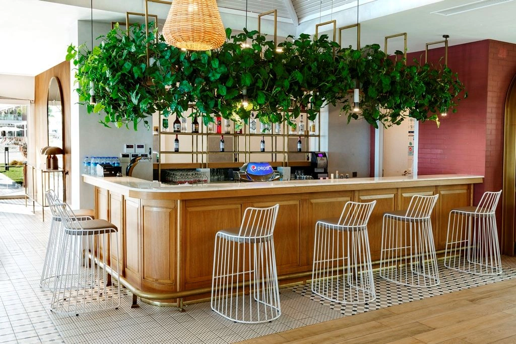 restaurants-food-court-restaurant