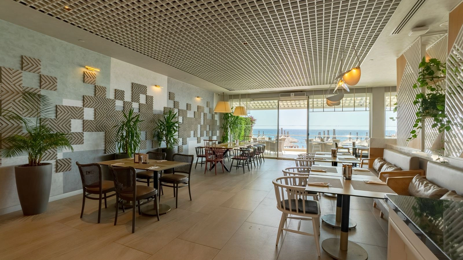 restaurants-food-court-restaurant