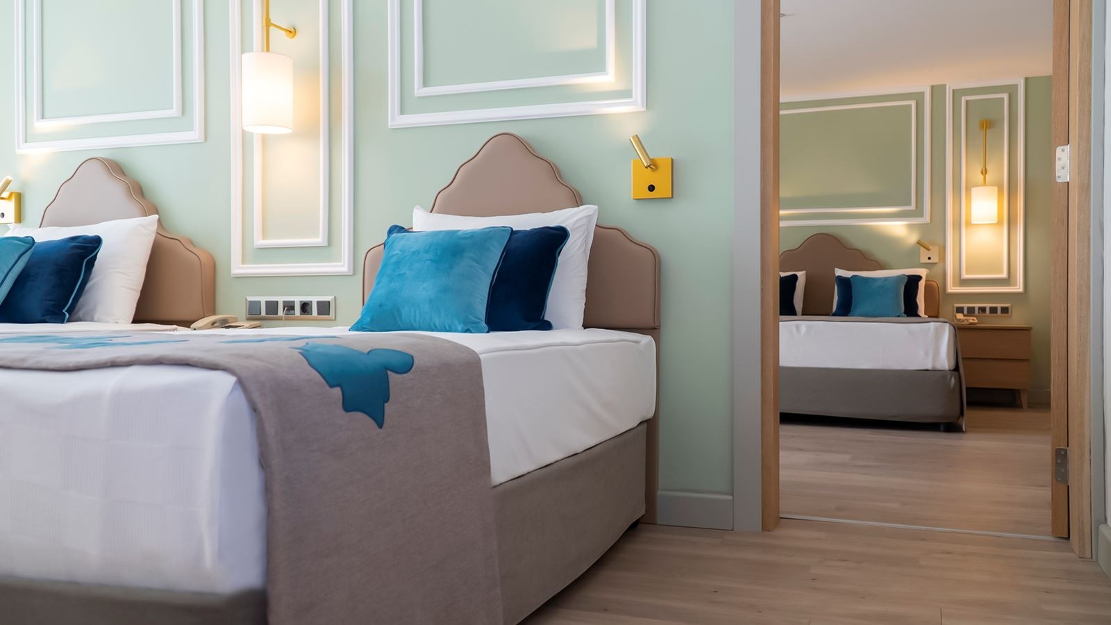 rooms-connection-family-room