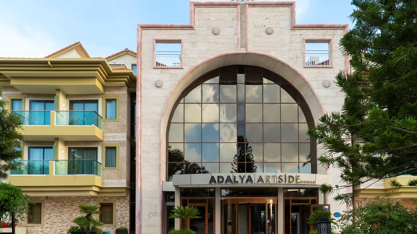 general-main-building