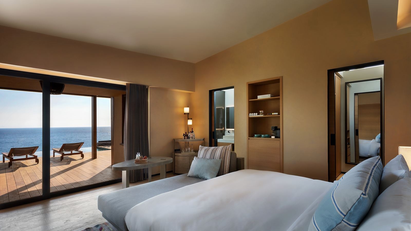 rooms-ridge-terrace-family-with-pool-sea-view