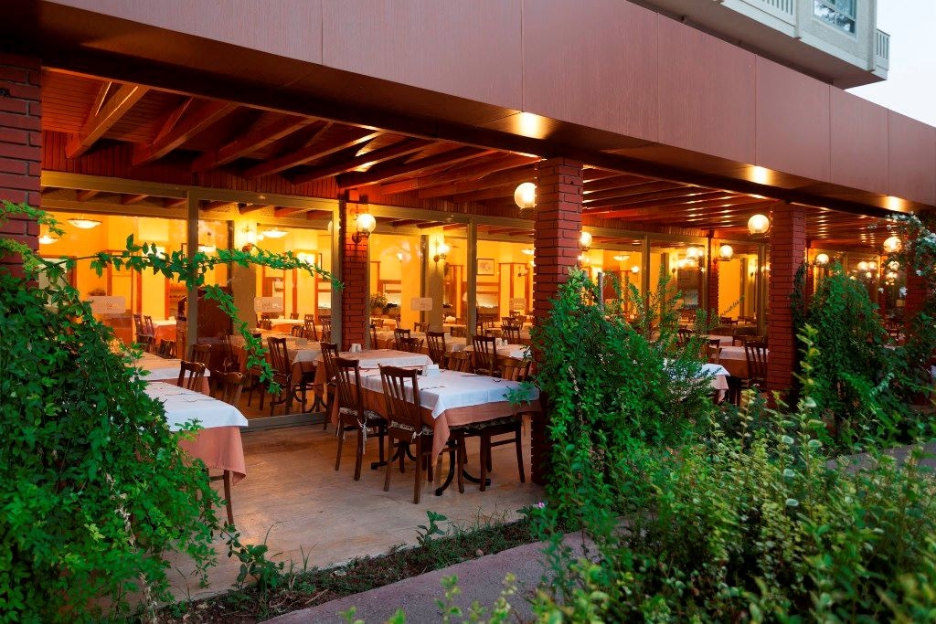 restaurants-main-restaurant