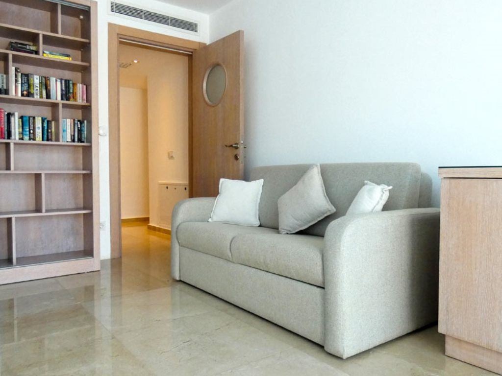 rooms-the-pool-house