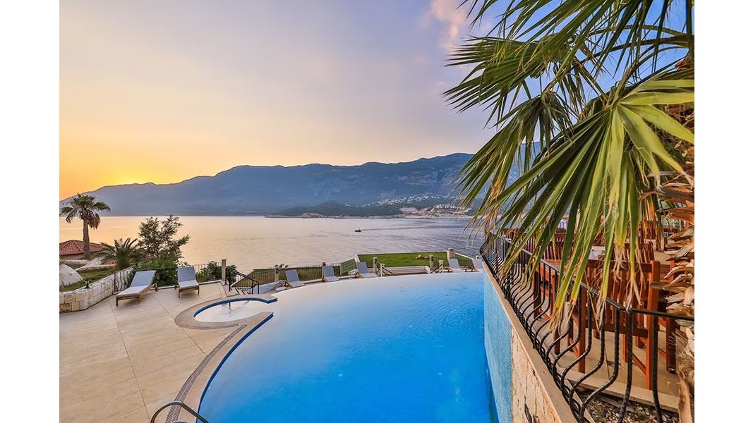 pools-outdoor-pool