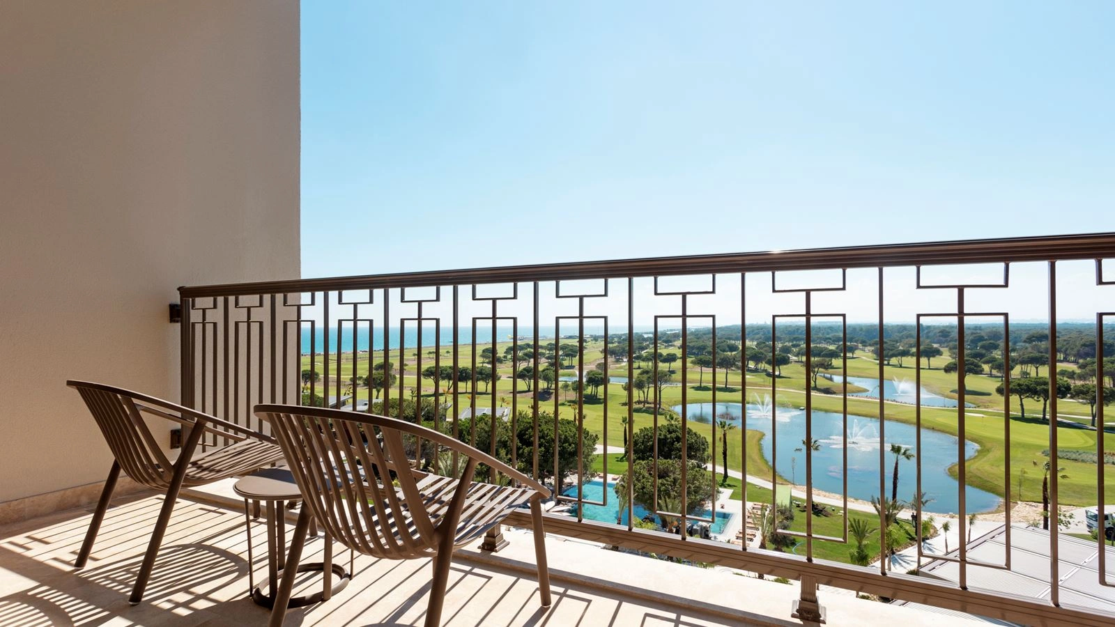 rooms-superior-room-sea-view