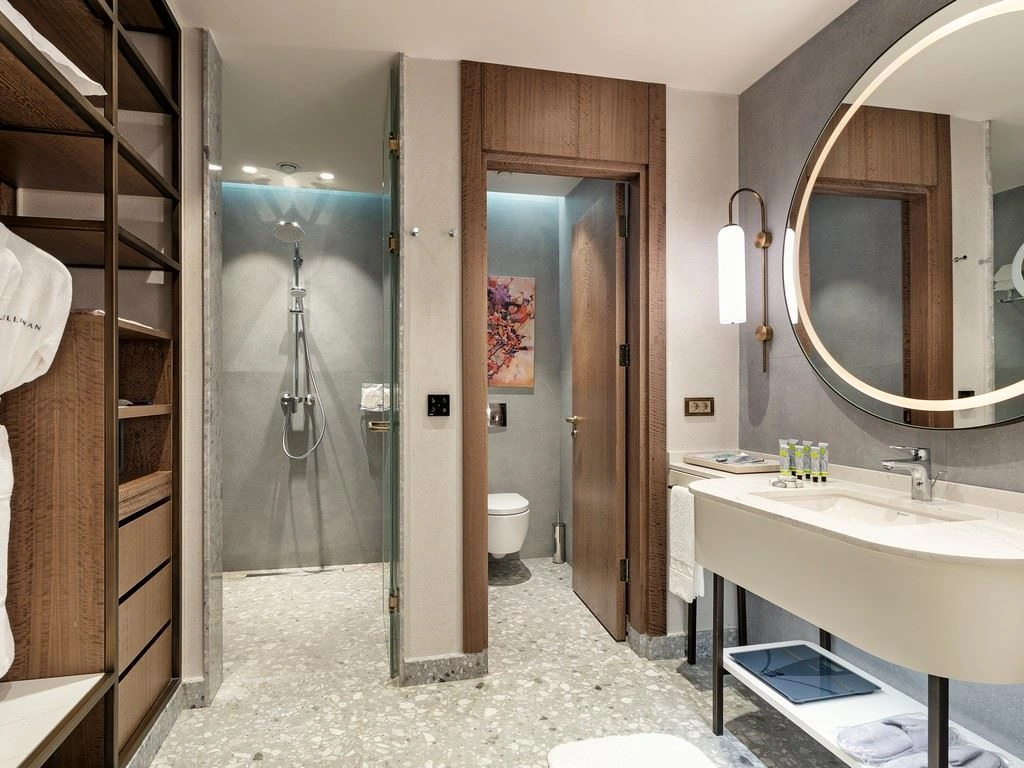 rooms-superior-room-swimup