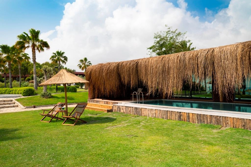 rooms-villa-with-private-pool