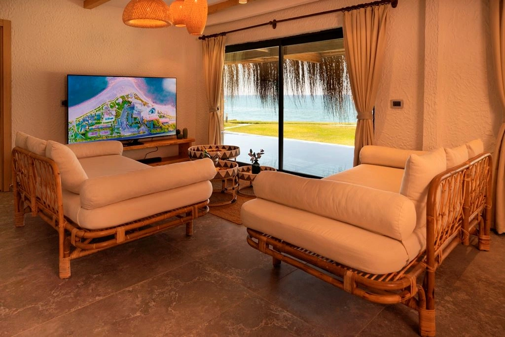 rooms-villa-with-private-pool