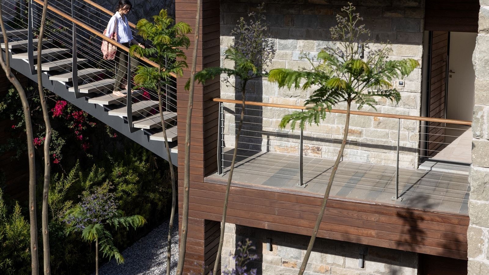 rooms-2-bedroom-sea-view-suite