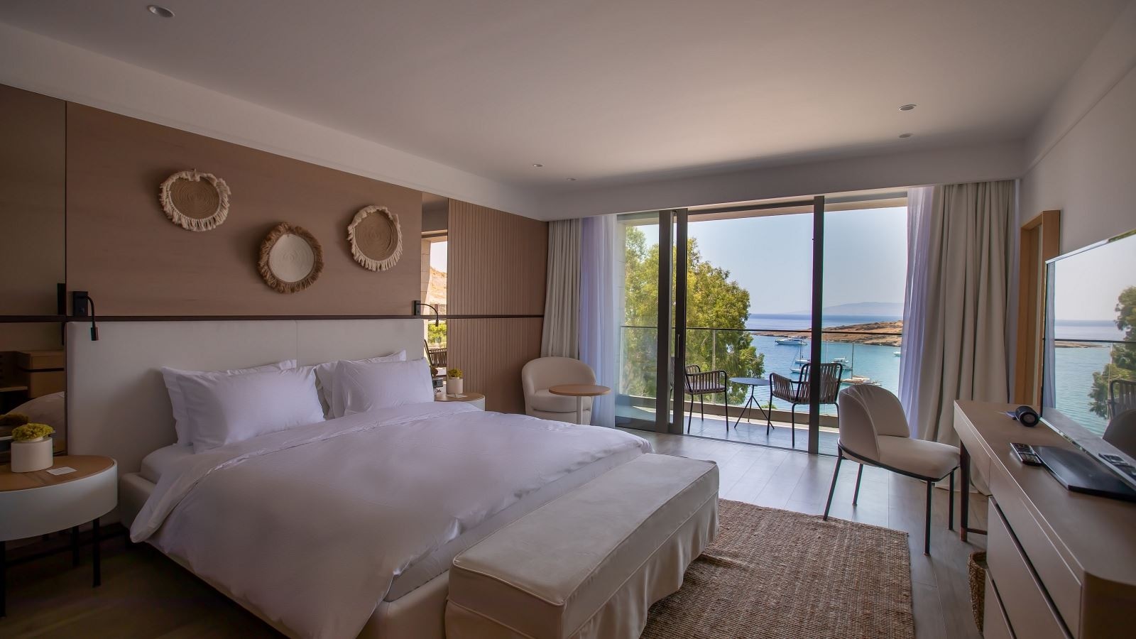 rooms-deluxe-sea-view