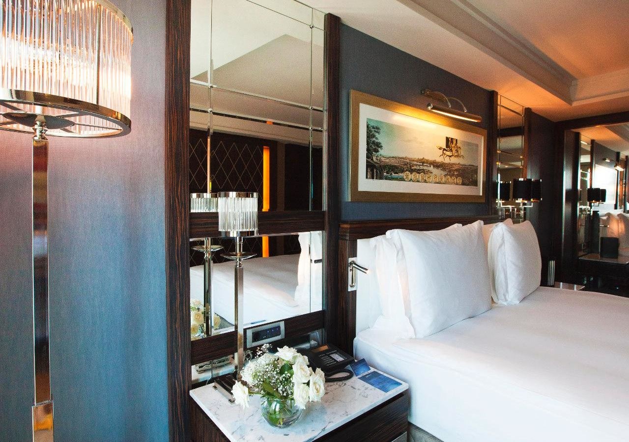 rooms-superior-room-golden-horn-view
