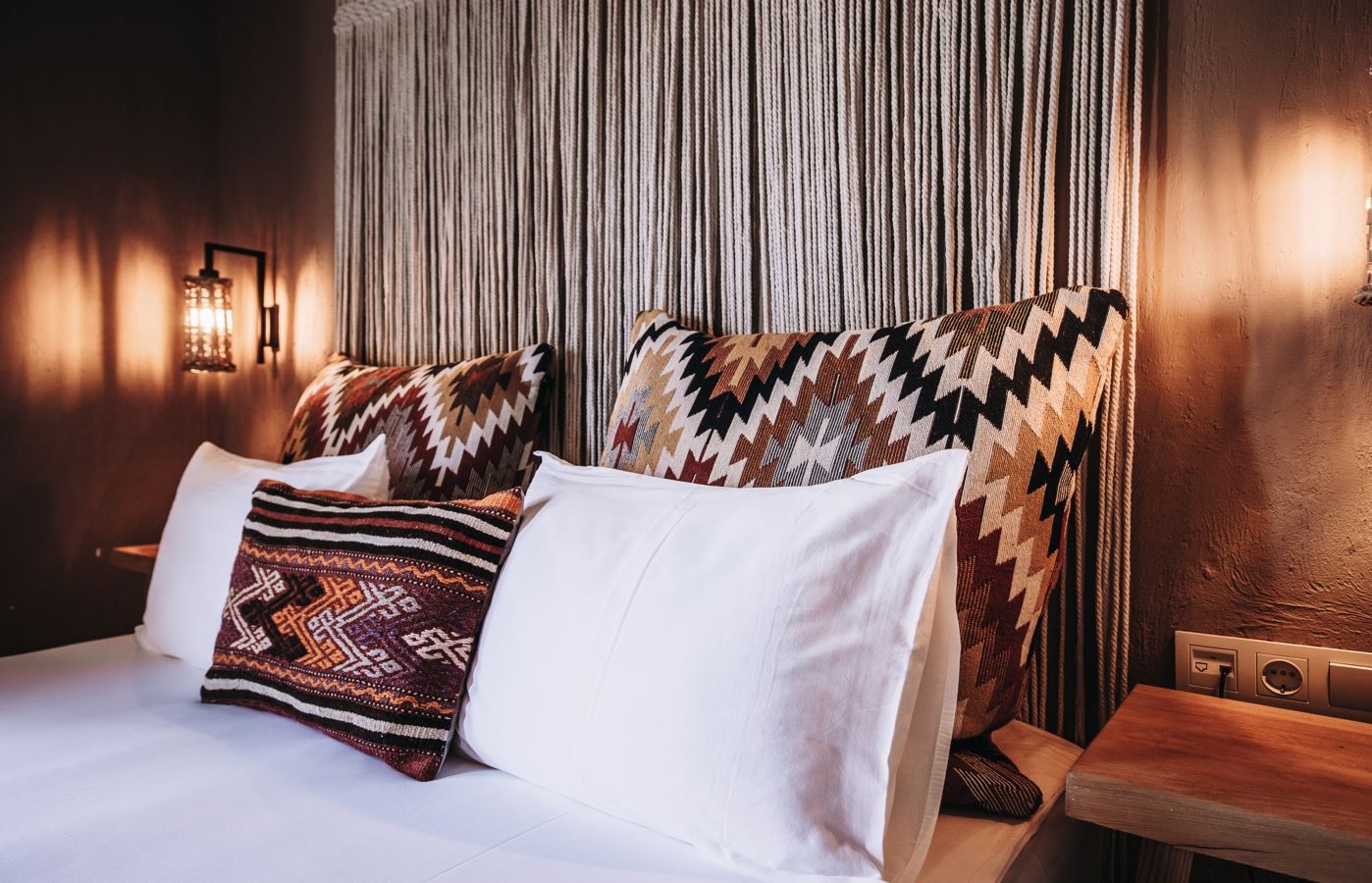 rooms-standard-room-sidesea-view