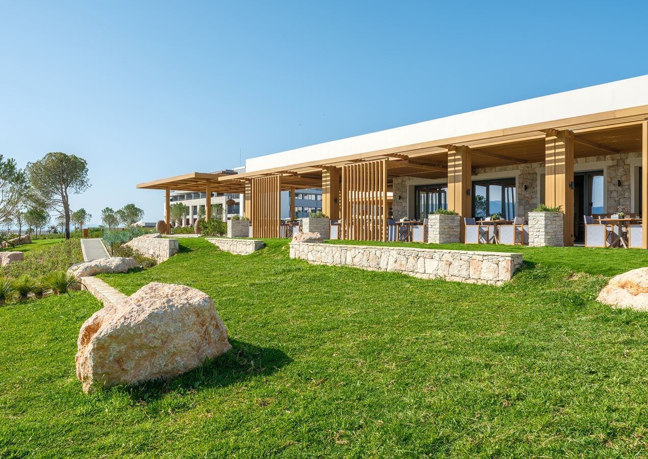 restaurants-mansion-all-day-adult-bistro