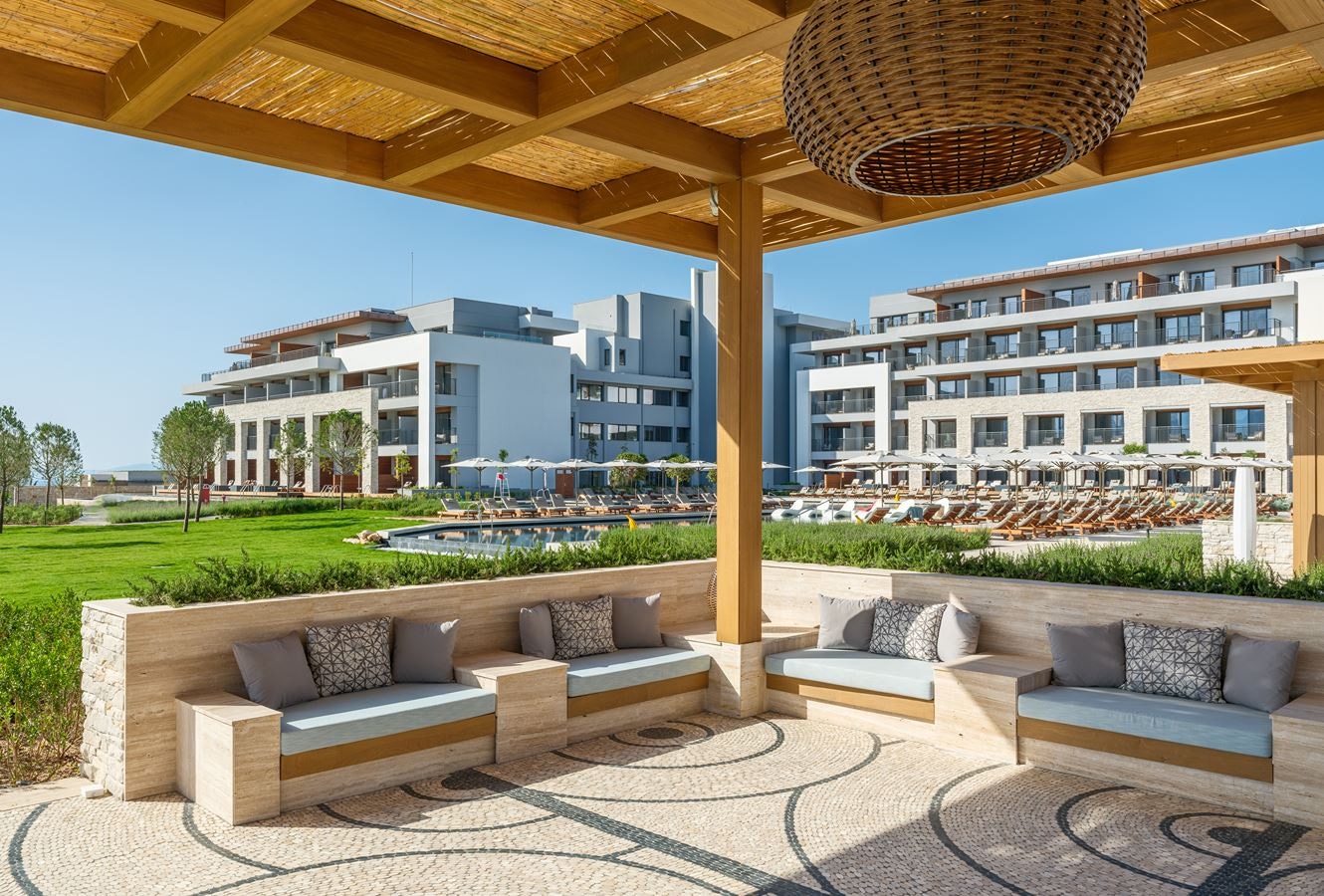 restaurants-mansion-all-day-adult-bistro