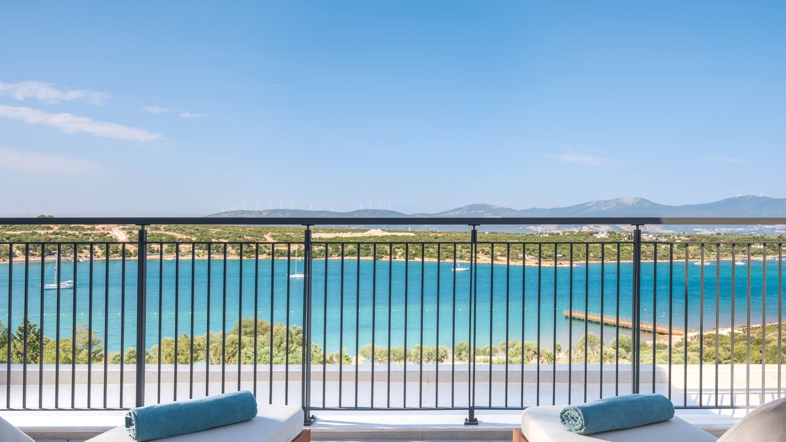 rooms-penthouse-with-private-pool-sea-view--adult-zone-