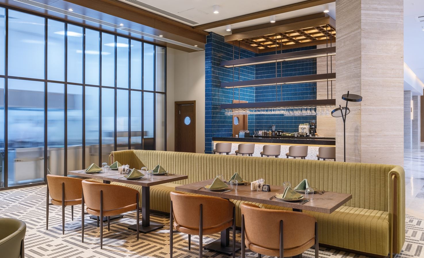 restaurants-hungry-gorilla-take-away--snack