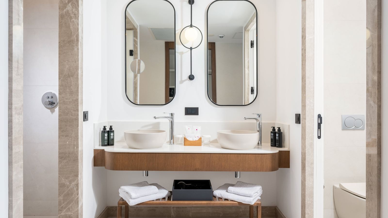 rooms-deluxe-adult-swimup-room-sea-view--adult-zone-