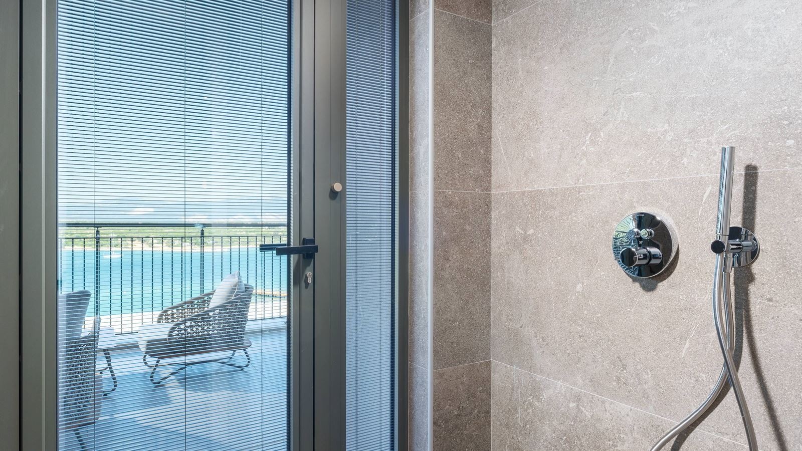 rooms-penthouse-sea-view--adult-zone-