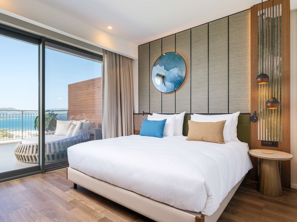 rooms-penthouse-suite-with-2-bedrooms-sea-view-2+1--family-zone-