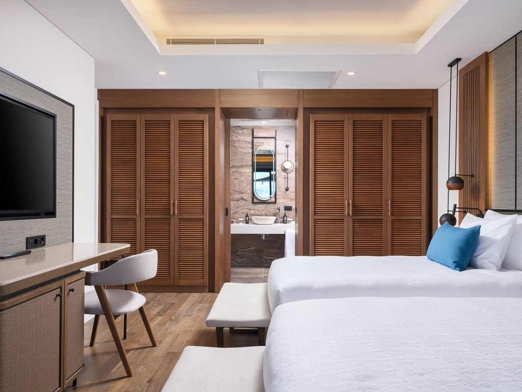 rooms-penthouse-suite-with-2-bedrooms-sea-view-2+1--family-zone-