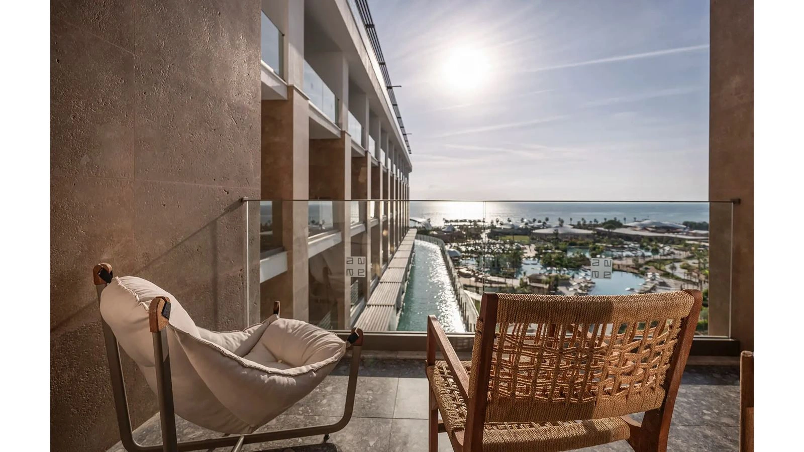 rooms-deluxe-sea-view