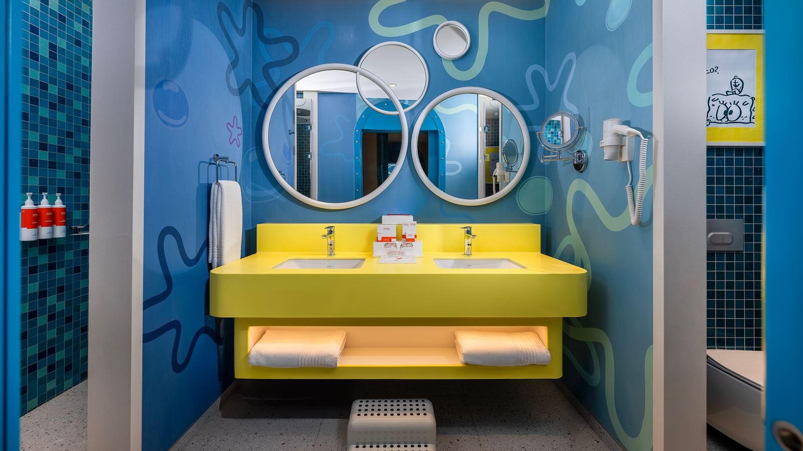 rooms-themed-junior-suite