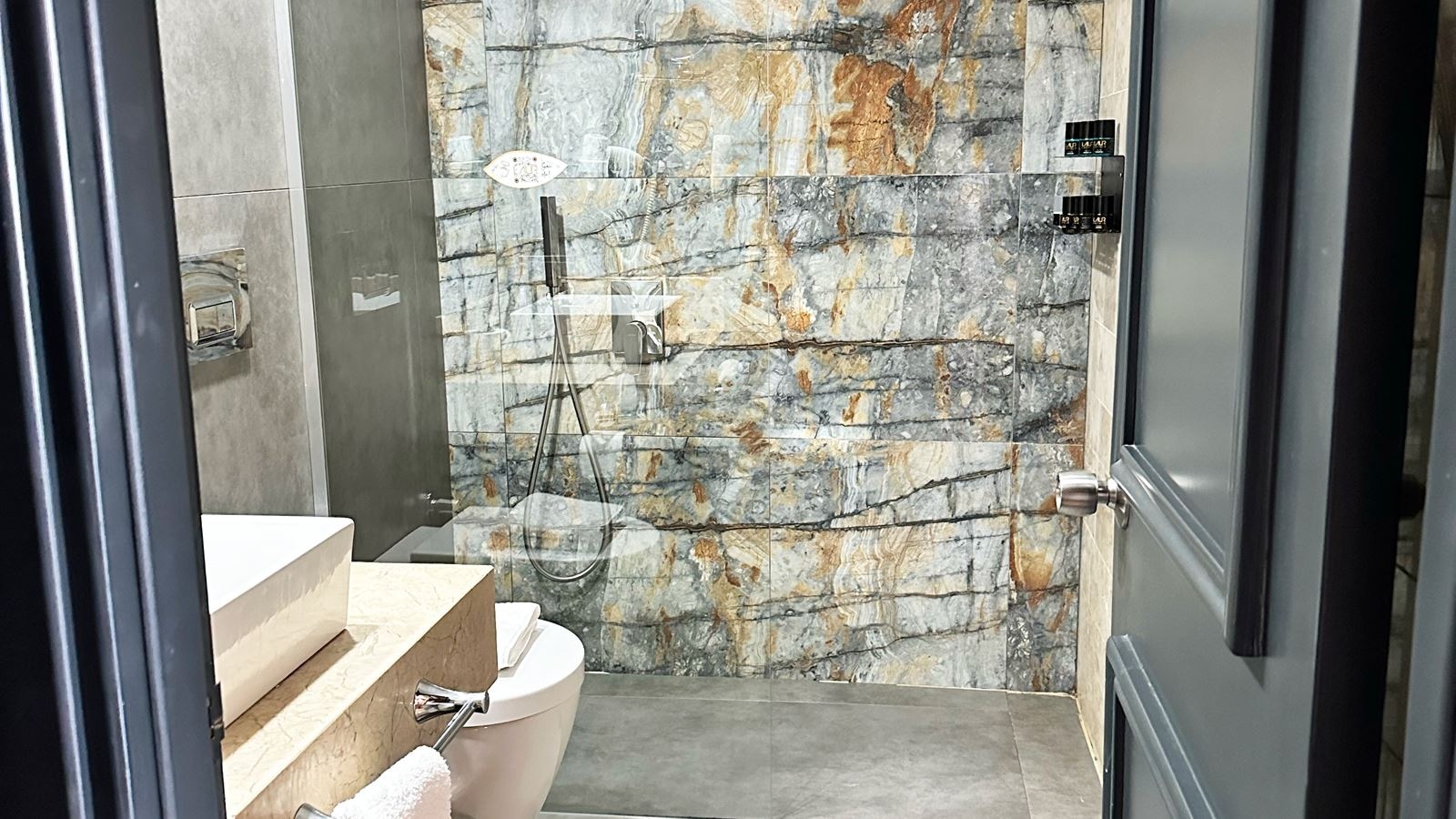 rooms-marin-premier-room