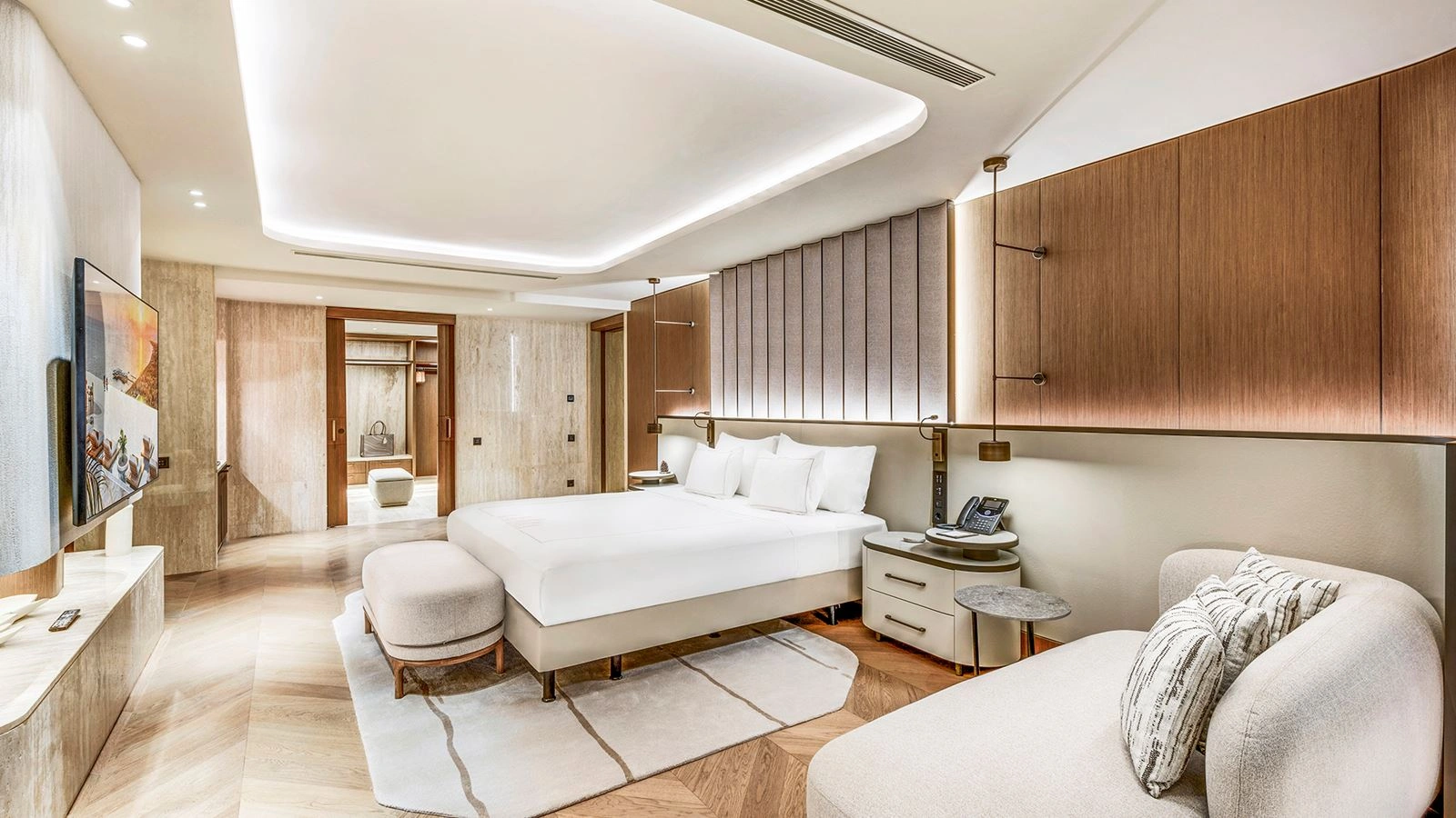 rooms-crown-horizon-suite