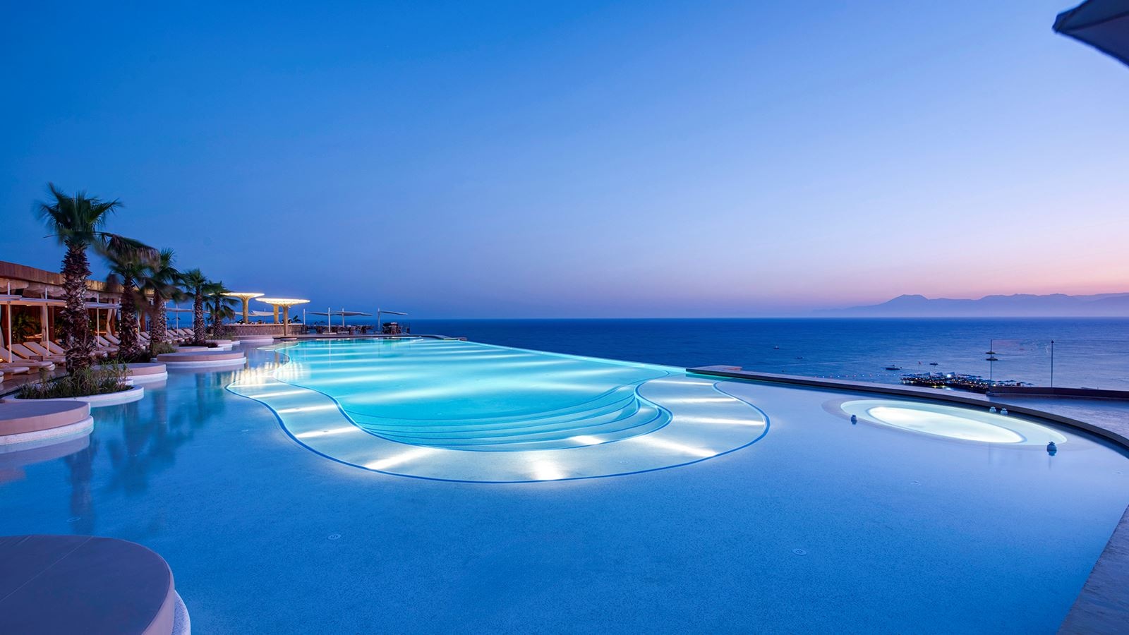 pools-outdoor--indoor-pool