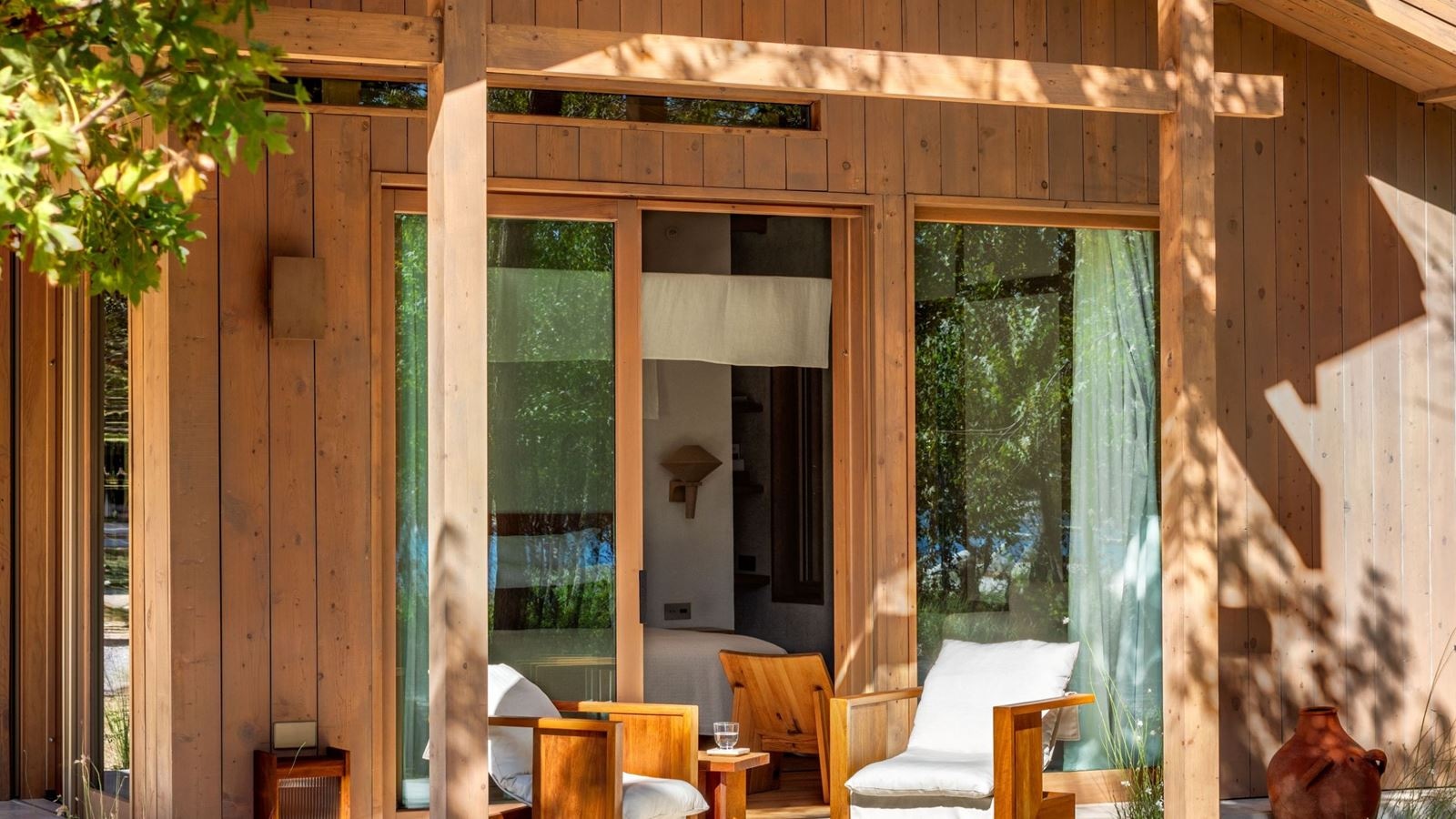 rooms-pool-side-cabana