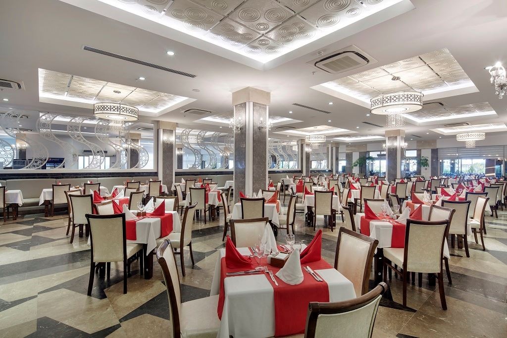 restaurants-crystal-restaurant