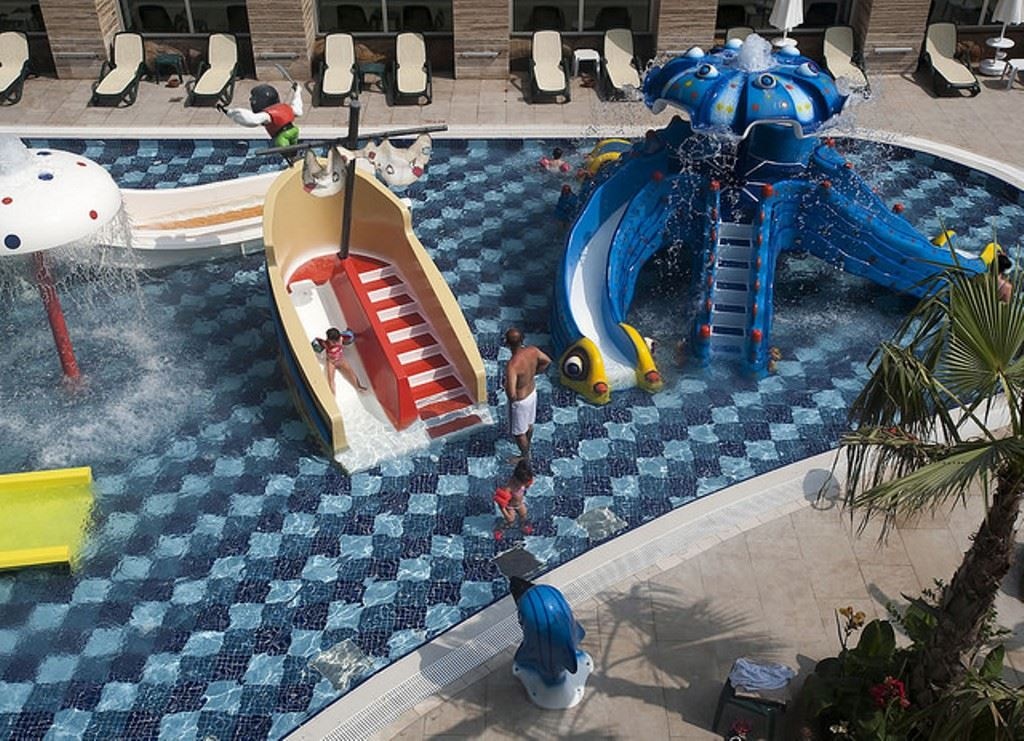 water-park-water-park